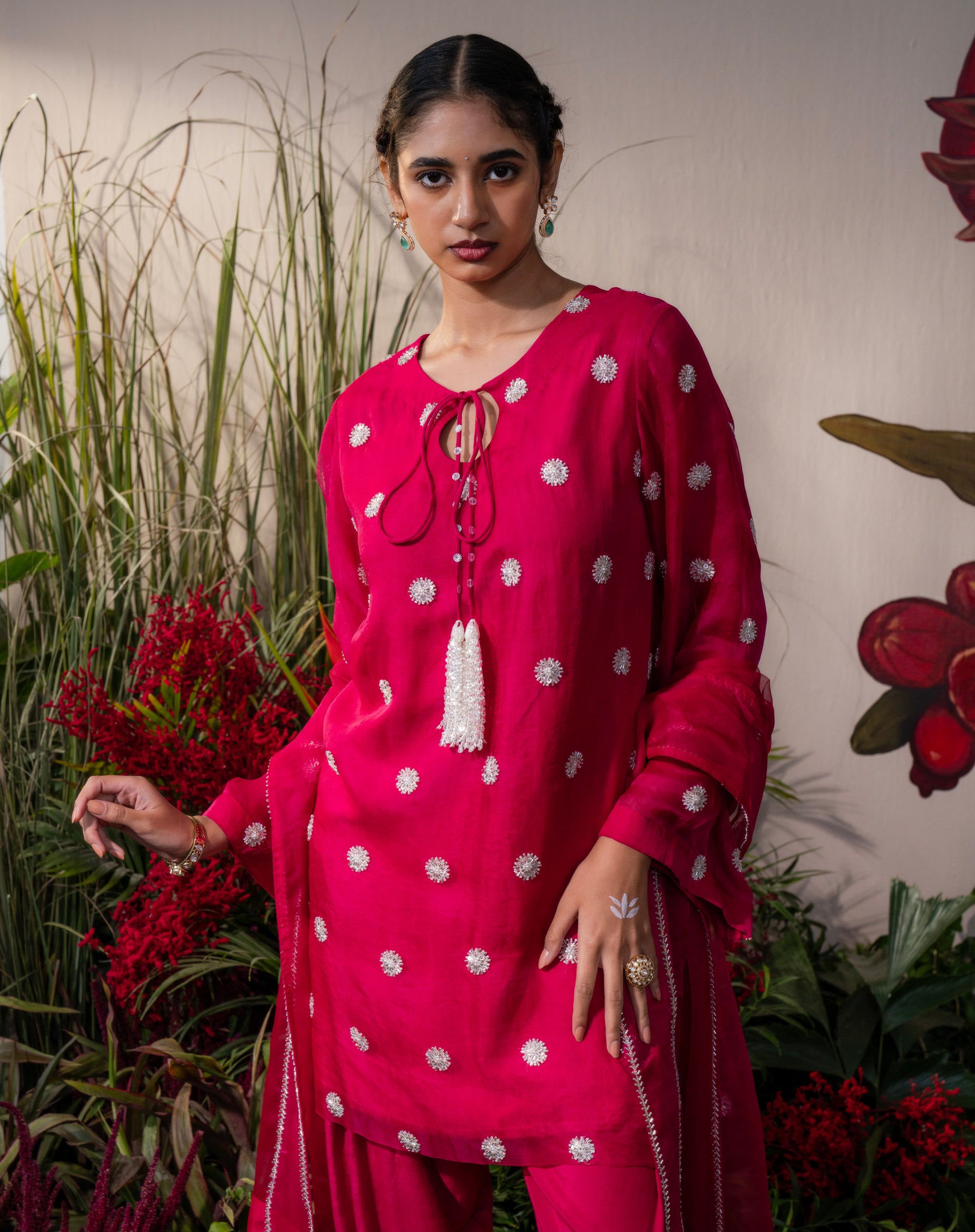 Noor-e-Booti Kurta Set - Pink