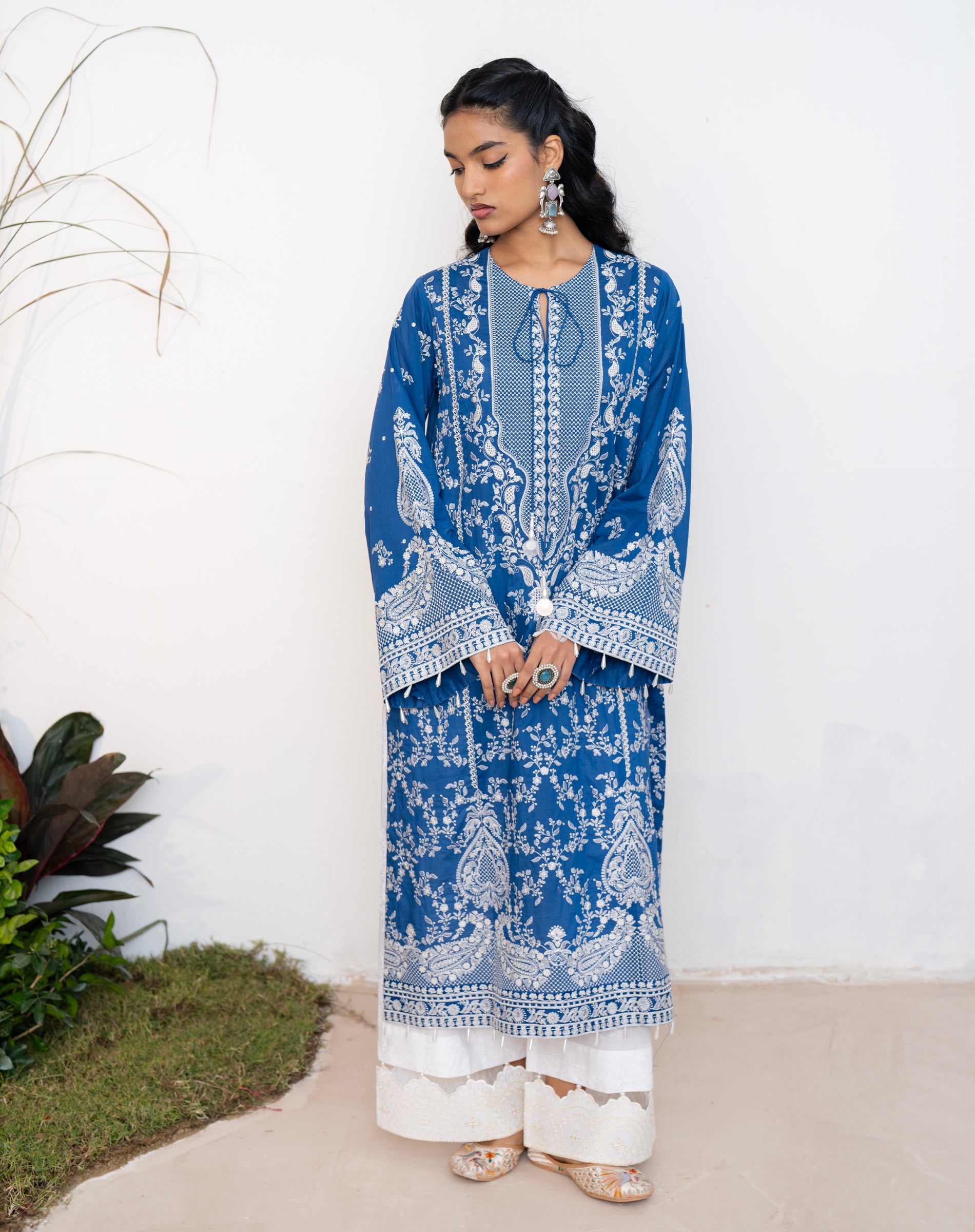 Neelam Jaal Lawn Set