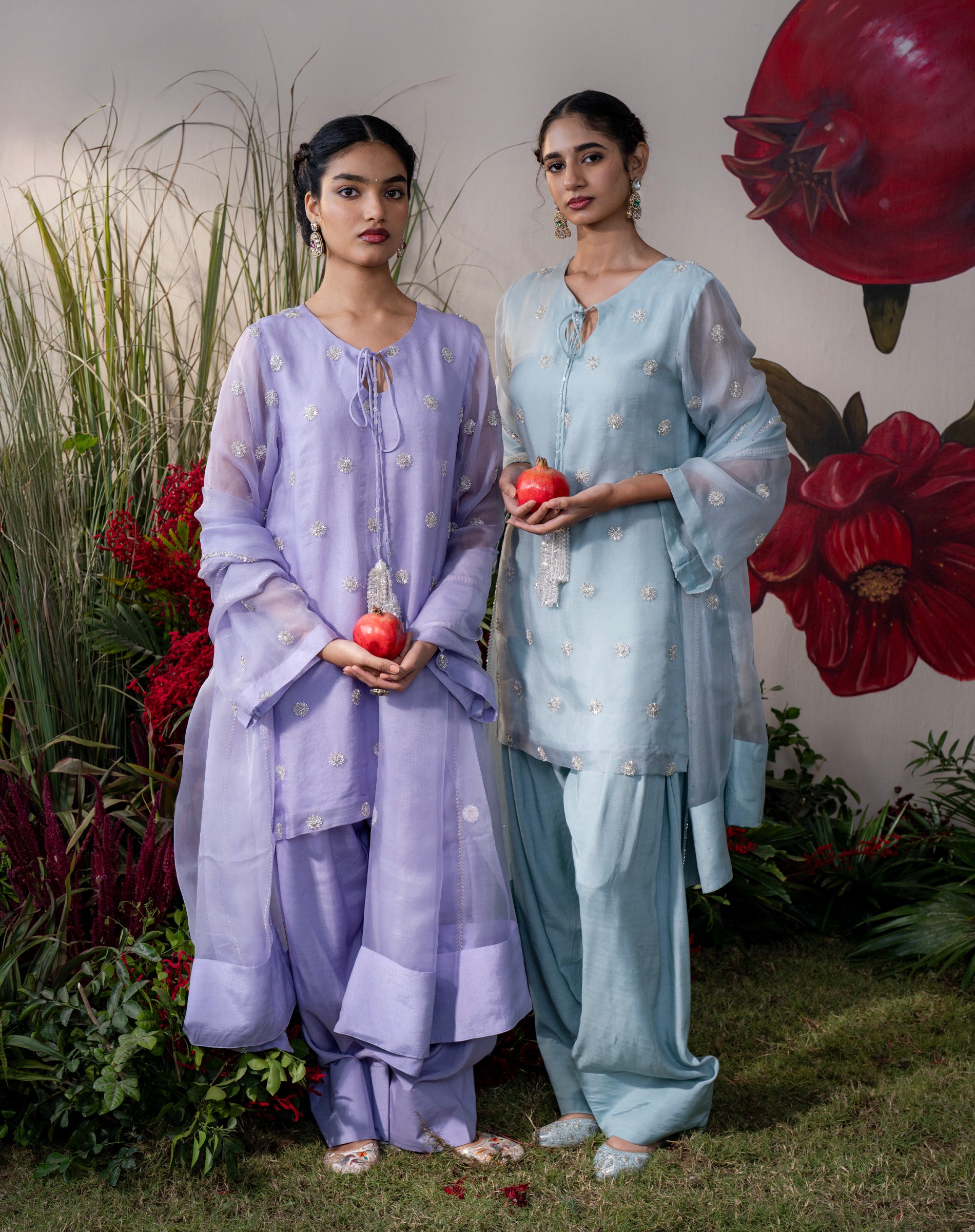 Noor-e-Booti Kurta set - Lavender
