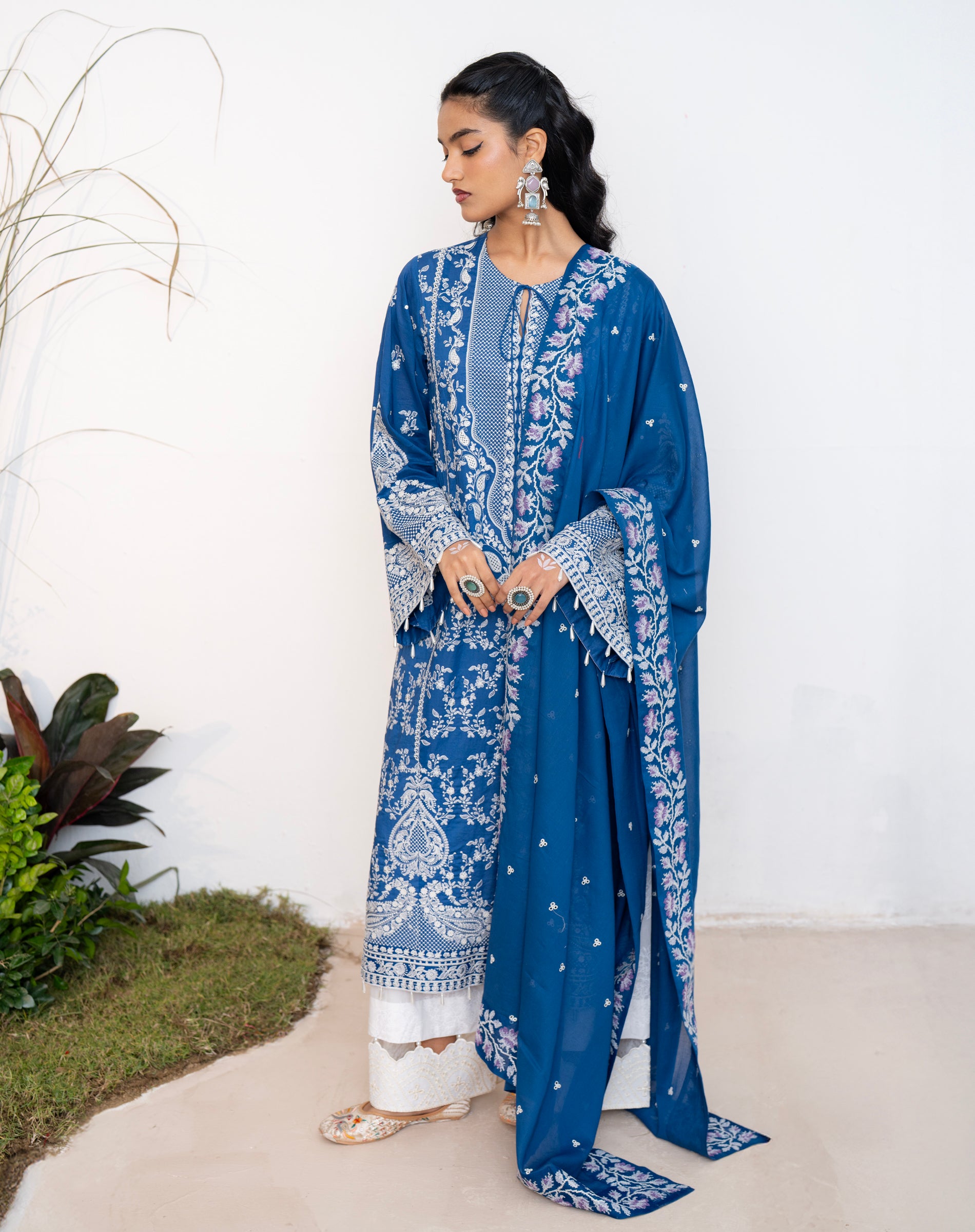 Neelam Jaal Lawn Set