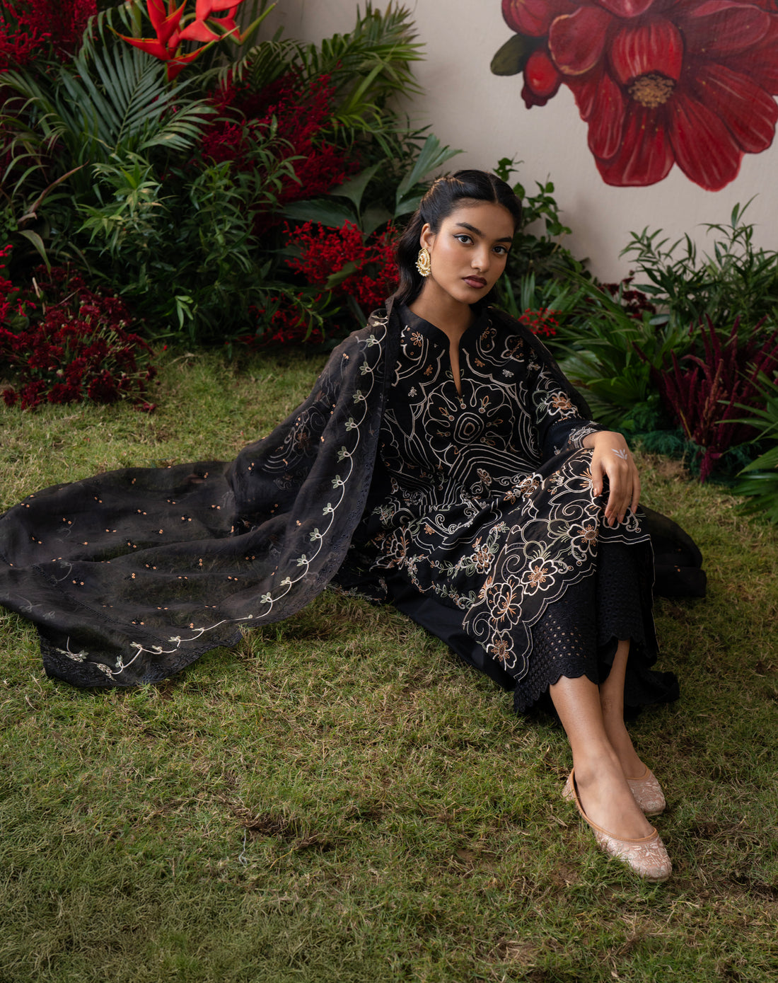 Zeenat Noir Lawn Kurta set